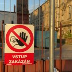 Azbest a kaučuk ztěžují demolici továrny v Hrádku nad Nisou
